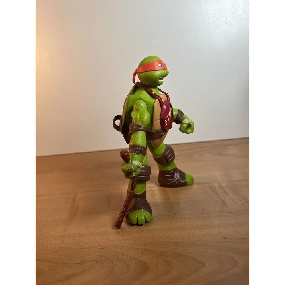 Michelangelo TMNT  Viacom Toy Figure